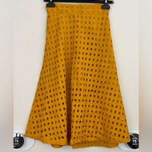 H&M eyelets Midi skirt in dark yellow | Size 2